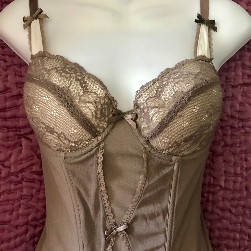 NEW SOMA PARISIAN STYLE VERSAILLES CAFÉ AU LAIT CORSET BUSTIER WITH GARTERS